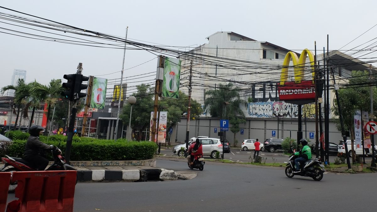 img-1